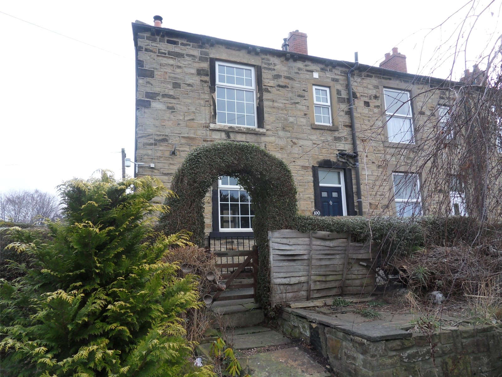 Whitegates Dewsbury 2 bedroom House Let Agreed in Commonside, Batley, West Yorkshire
