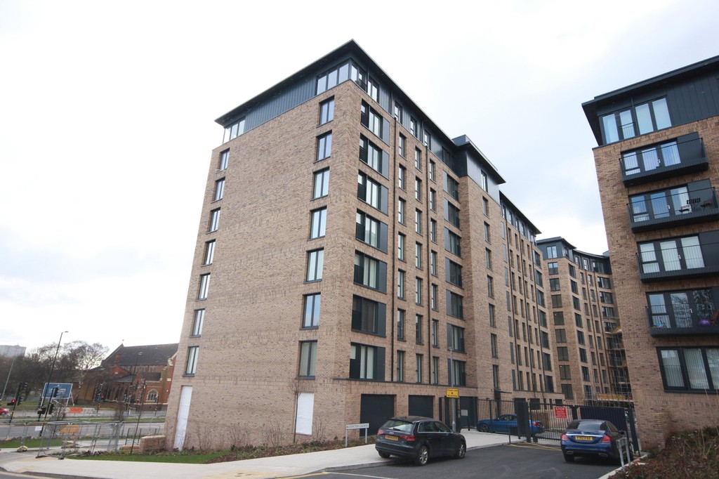 Martin Co Birmingham City 2 Bedroom Apartment Let In