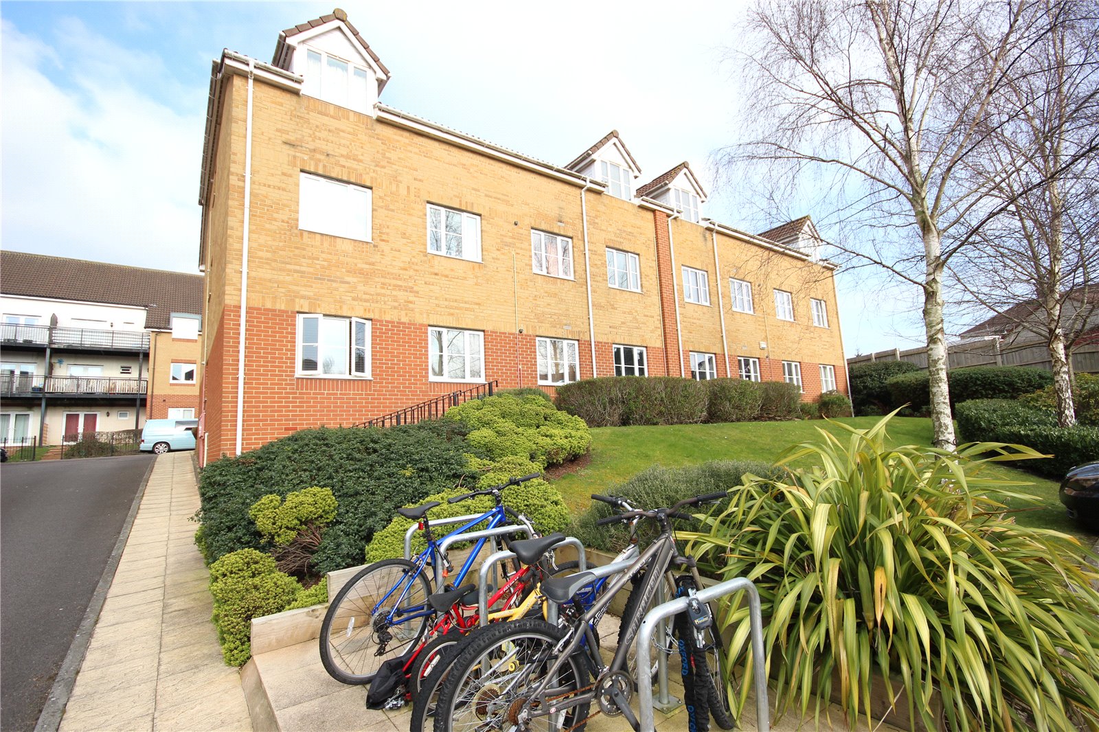 CJ Hole Kingswood 2 bedroom Flat for sale in Linden Court Clarence Road