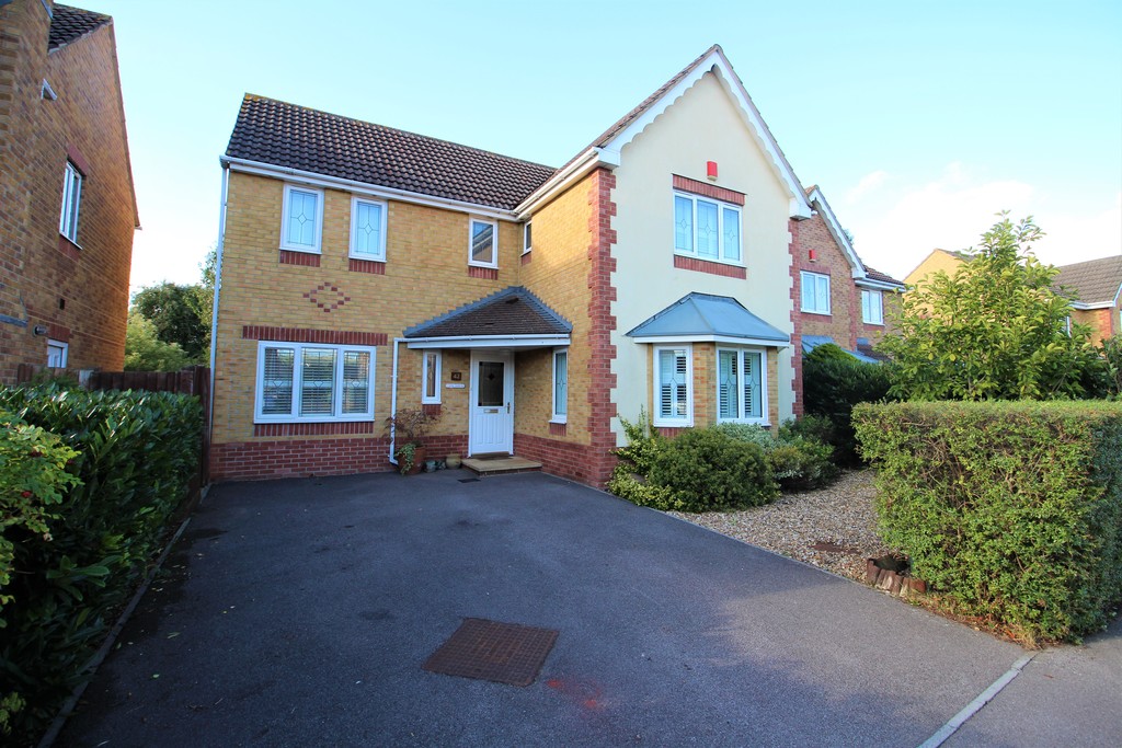 Martin And Co Westbury 4 Bedroom Detached House Let In Bramble Drive