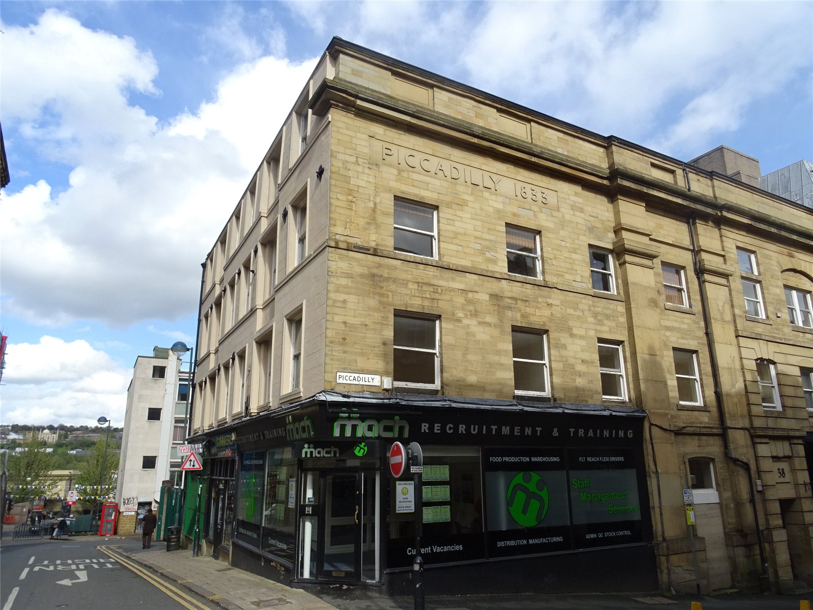 Whitegates Bradford 2 bedroom Flat To Let in Piccadilly Bradford West