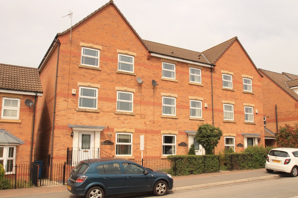 Martin & Co Doncaster 4 bedroom Town House Let in Scrooby Road, Harworth