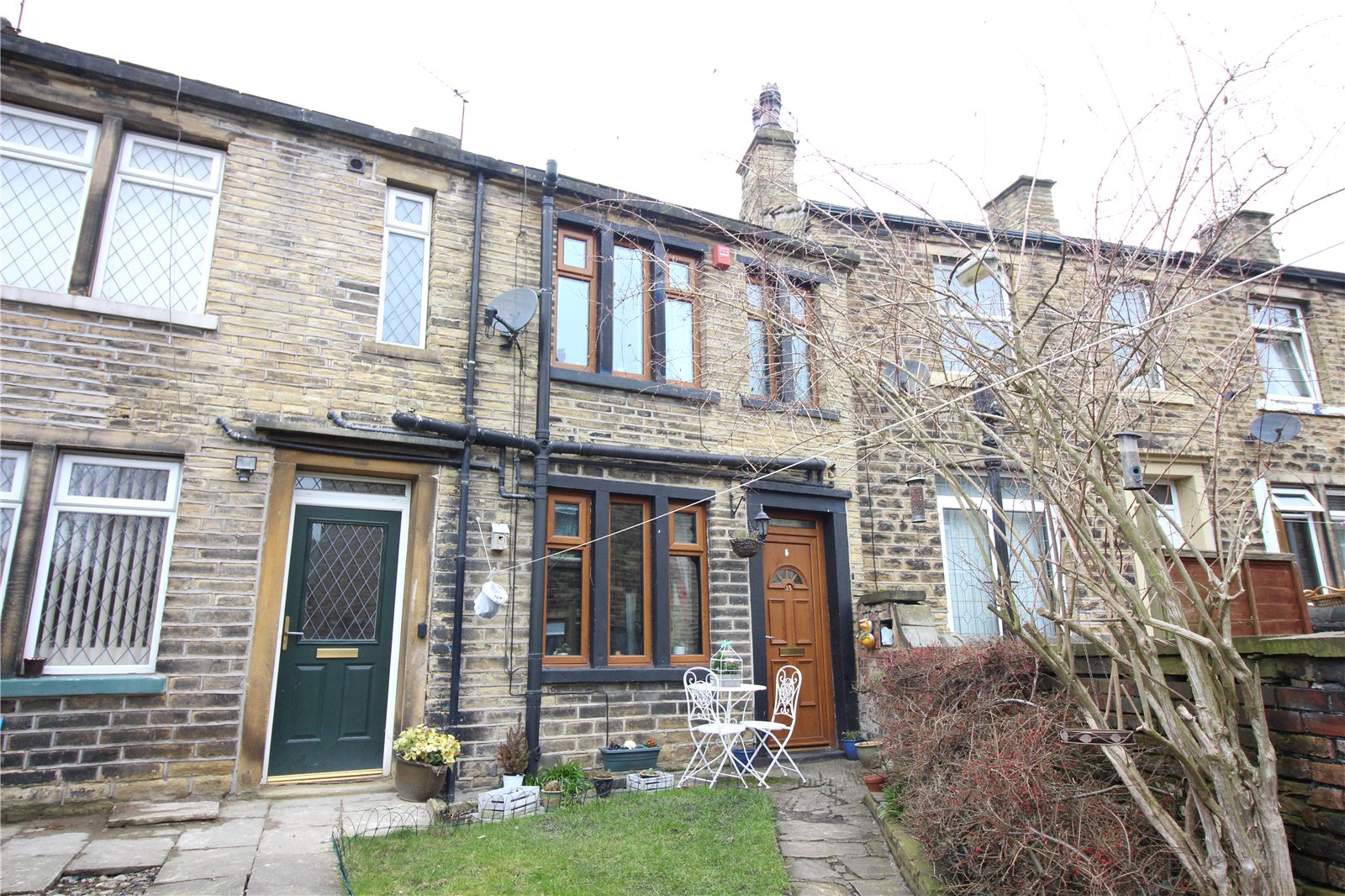 Whitegates Brighouse 1 bedroom Cottage SSTC in Empsall Row, Brighouse