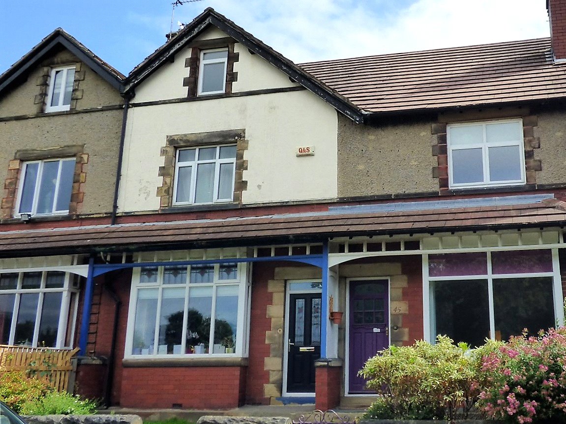 Whitegates Cleckheaton 3 bedroom House for sale in Park View