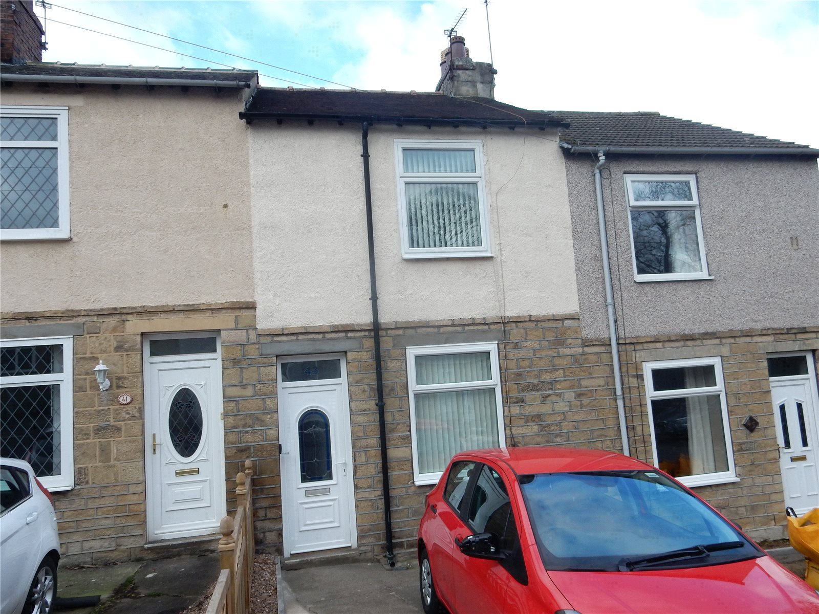 Whitegates Huddersfield 2 bedroom House For Sale in Felcote Avenue