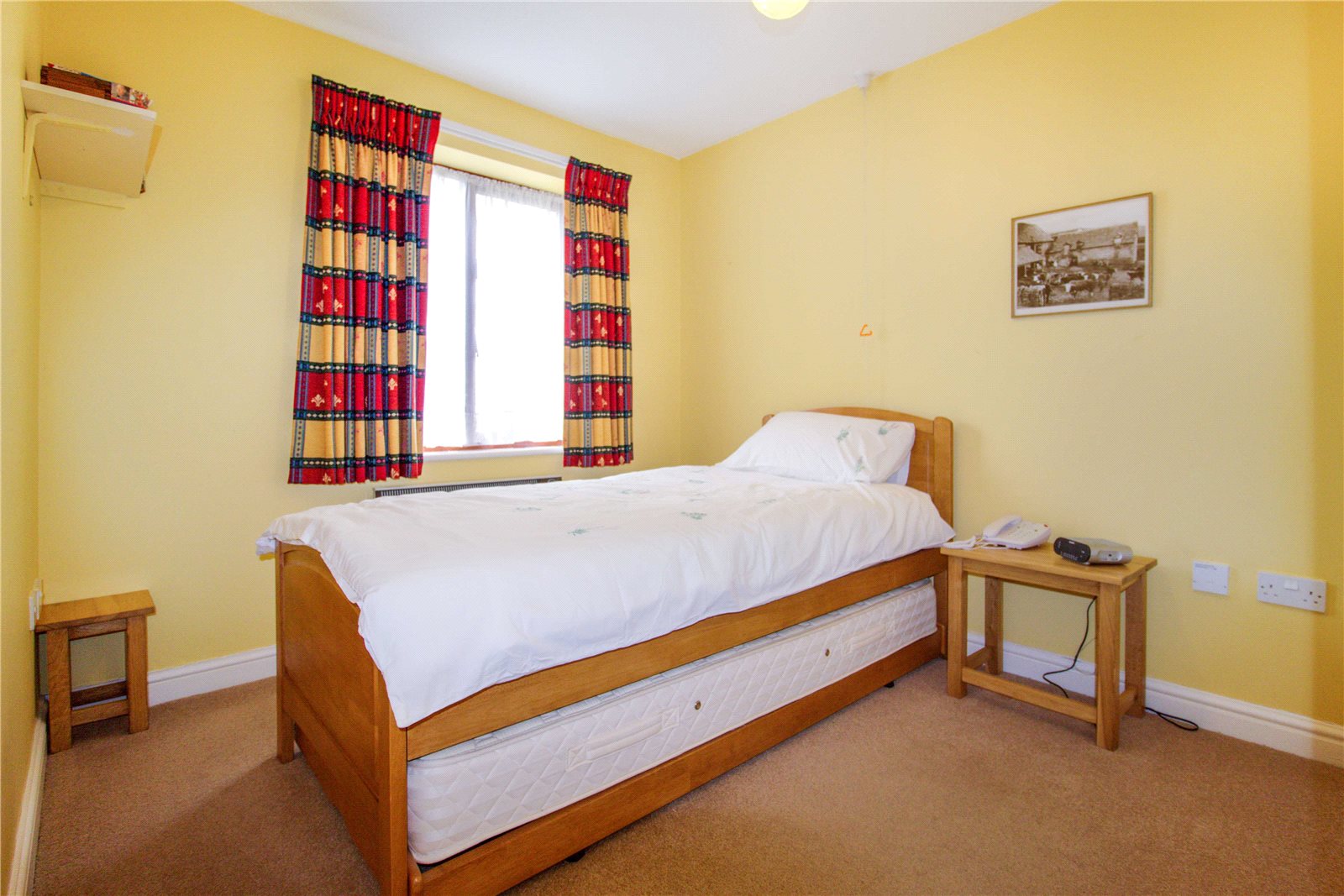 CJ Hole Cirencester 2 bedroom Flat for sale in Barclay Court, Trafalgar