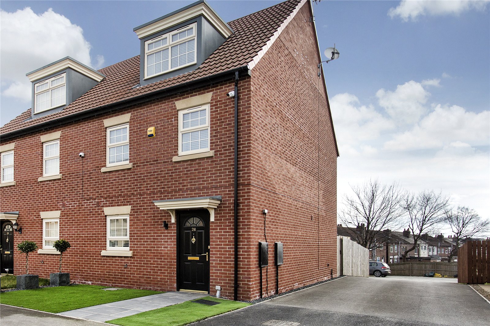 Whitegates Pontefract 3 bedroom House SSTC in Turnberry Avenue Ackworth