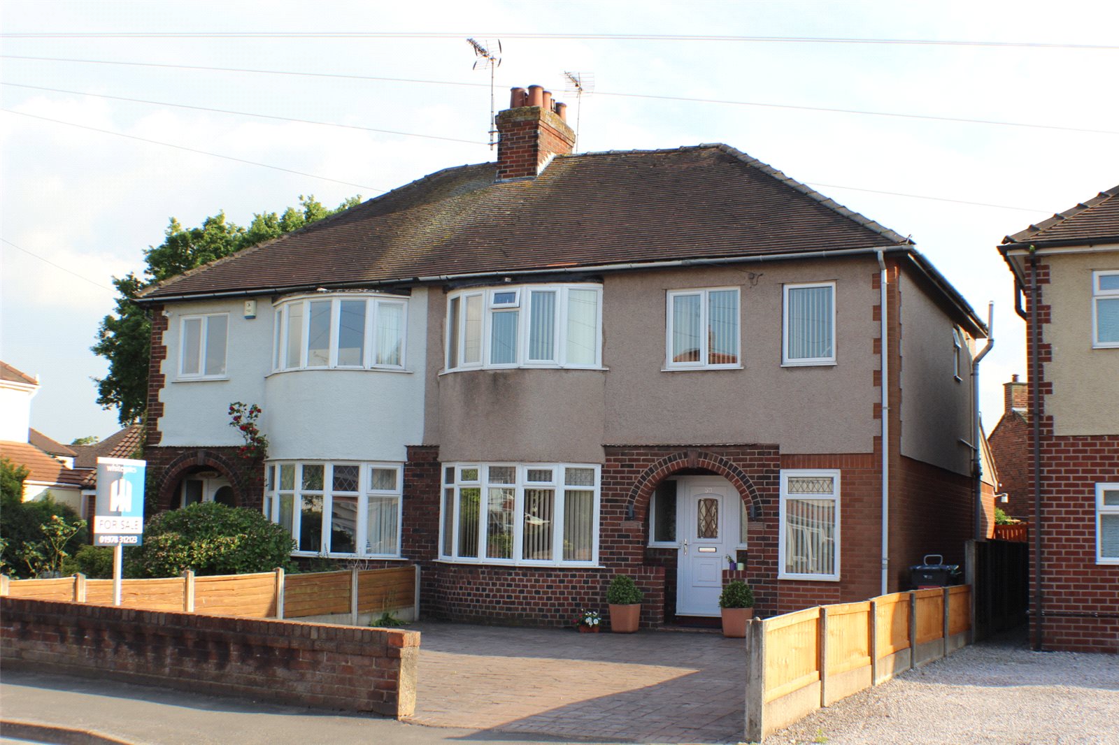 Whitegates Wrexham 3 bedroom House for sale in Smithy Lane Wrexham LL12