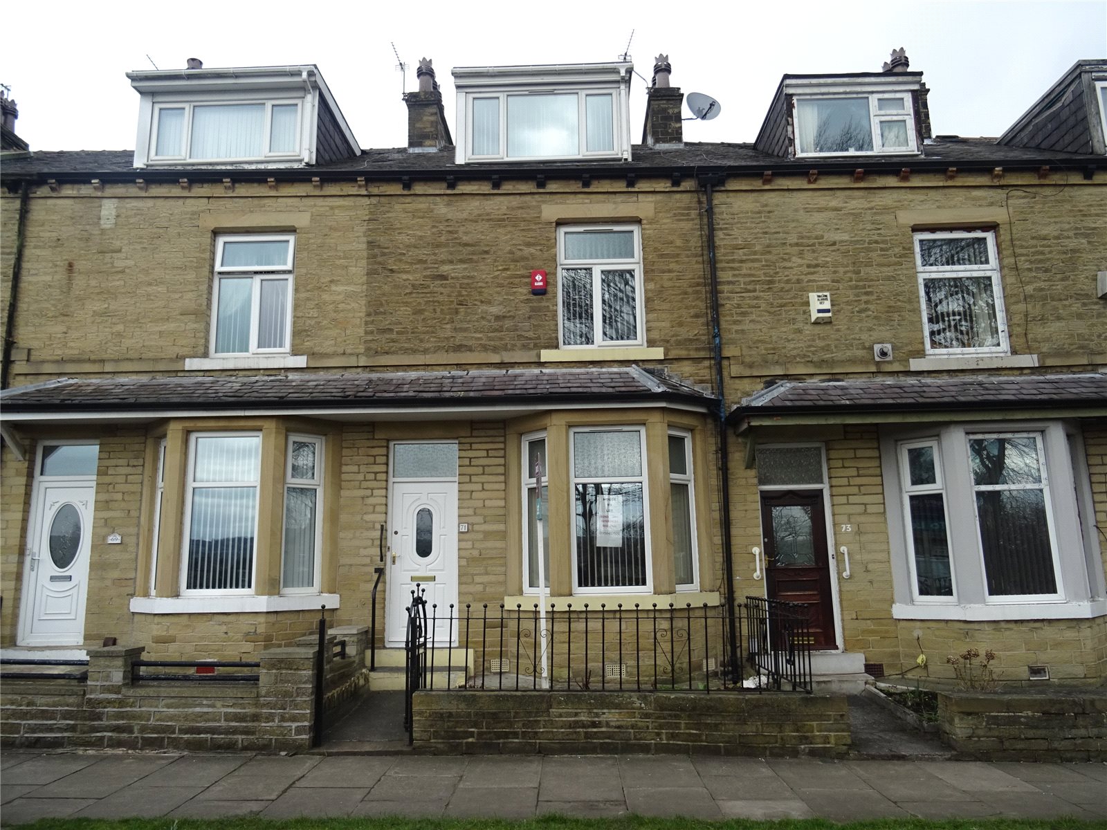 Whitegates Bradford 4 bedroom House to rent in Springroyd Terrace