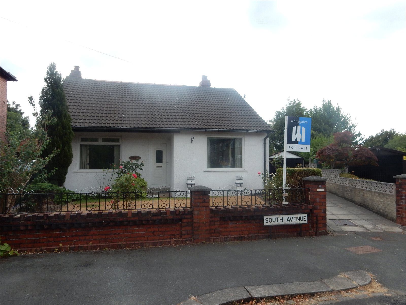 Whitegates Huddersfield 3 Bedroom Bungalow For Sale In South