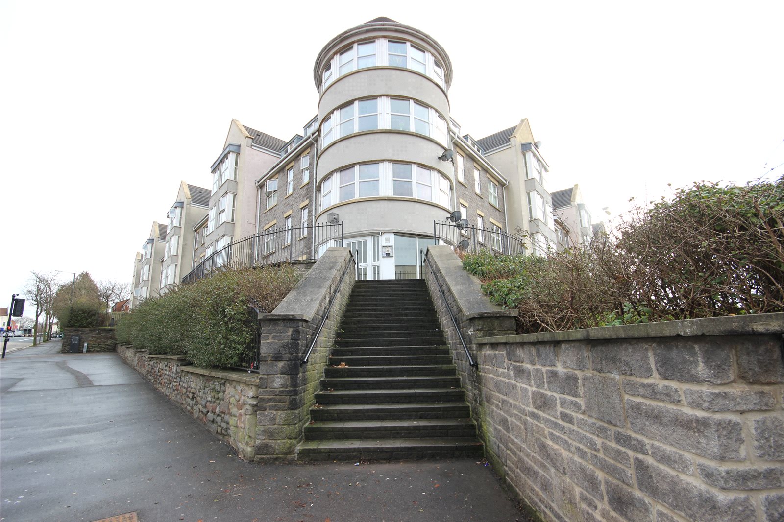 CJ Hole 2 bedroom Flat to rent in Maytrees, 100 Fishponds