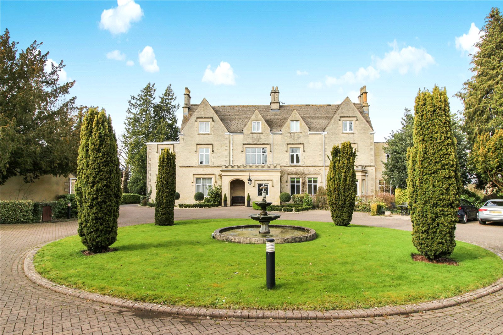 CJ Hole Cirencester 2 bedroom Flat to rent in Oakley Hall Oaklands