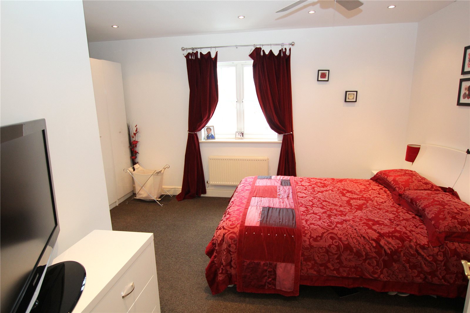 Longlevens Gloucesterproperty Housesto Rent In