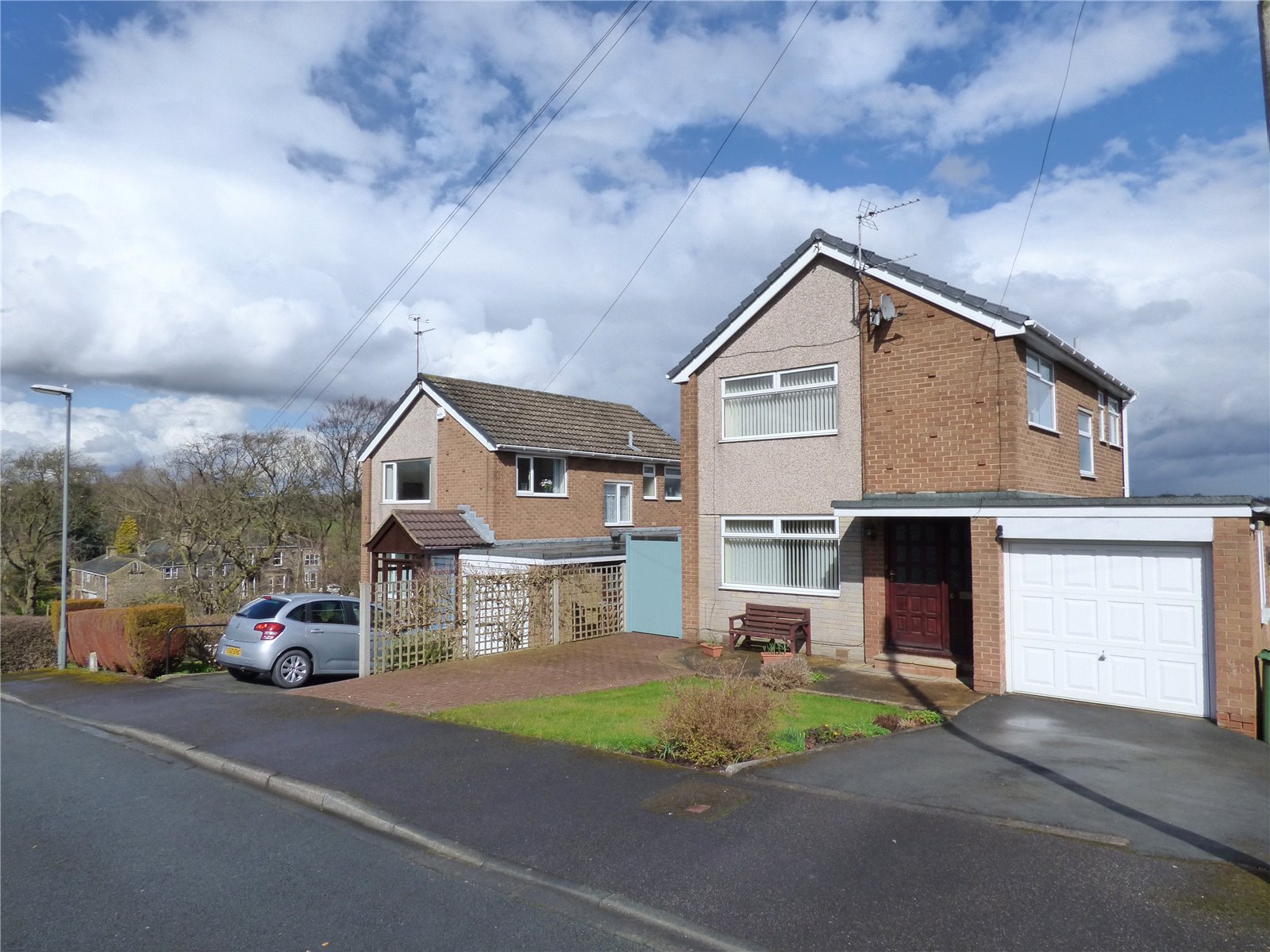 Whitegates Cleckheaton 3 bedroom House for sale in Larkhill Drive