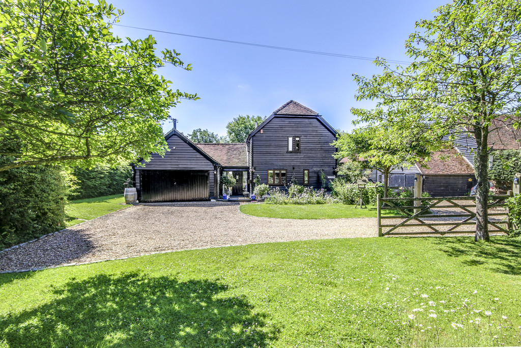 Martin Co Horsham 4 Bedroom Barn Conversion Let In Ifield Wood