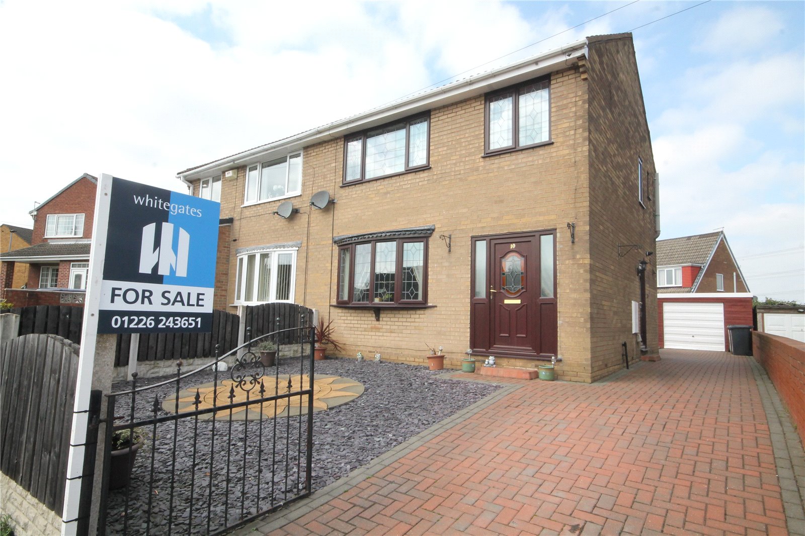 Whitegates Barnsley 3 bedroom House for sale in Woodroyd Avenue Carlton