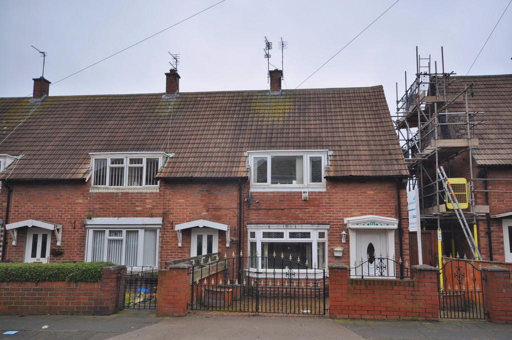 Martin & Co Sunderland 3 bedroom SemiDetached House Let in Ravenswood