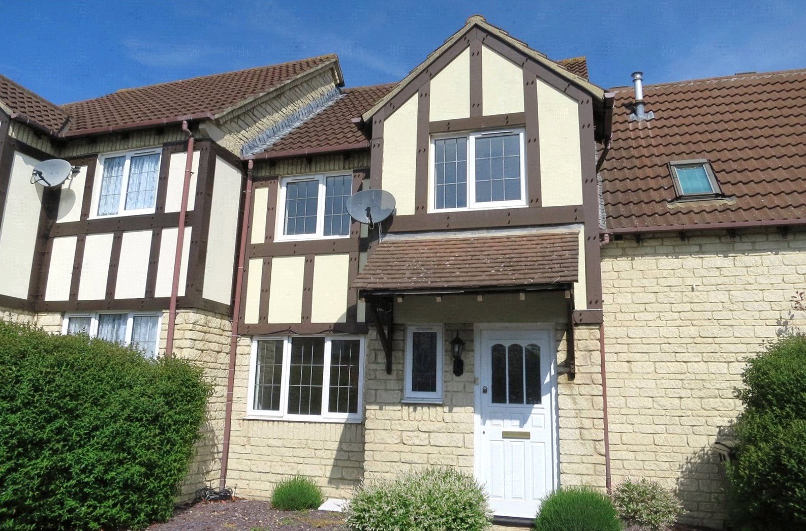 CJ Hole Bradley Stoke 3 bedroom House for sale in Dewfalls Drive