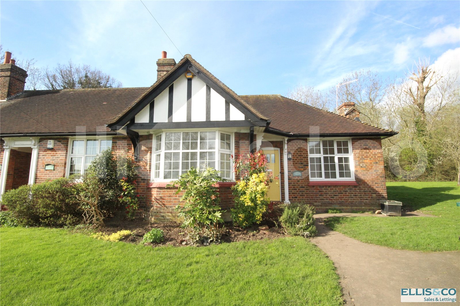 Ellis & Co Mill Hill 2 bedroom Bungalow For Sale in Chalet Estate