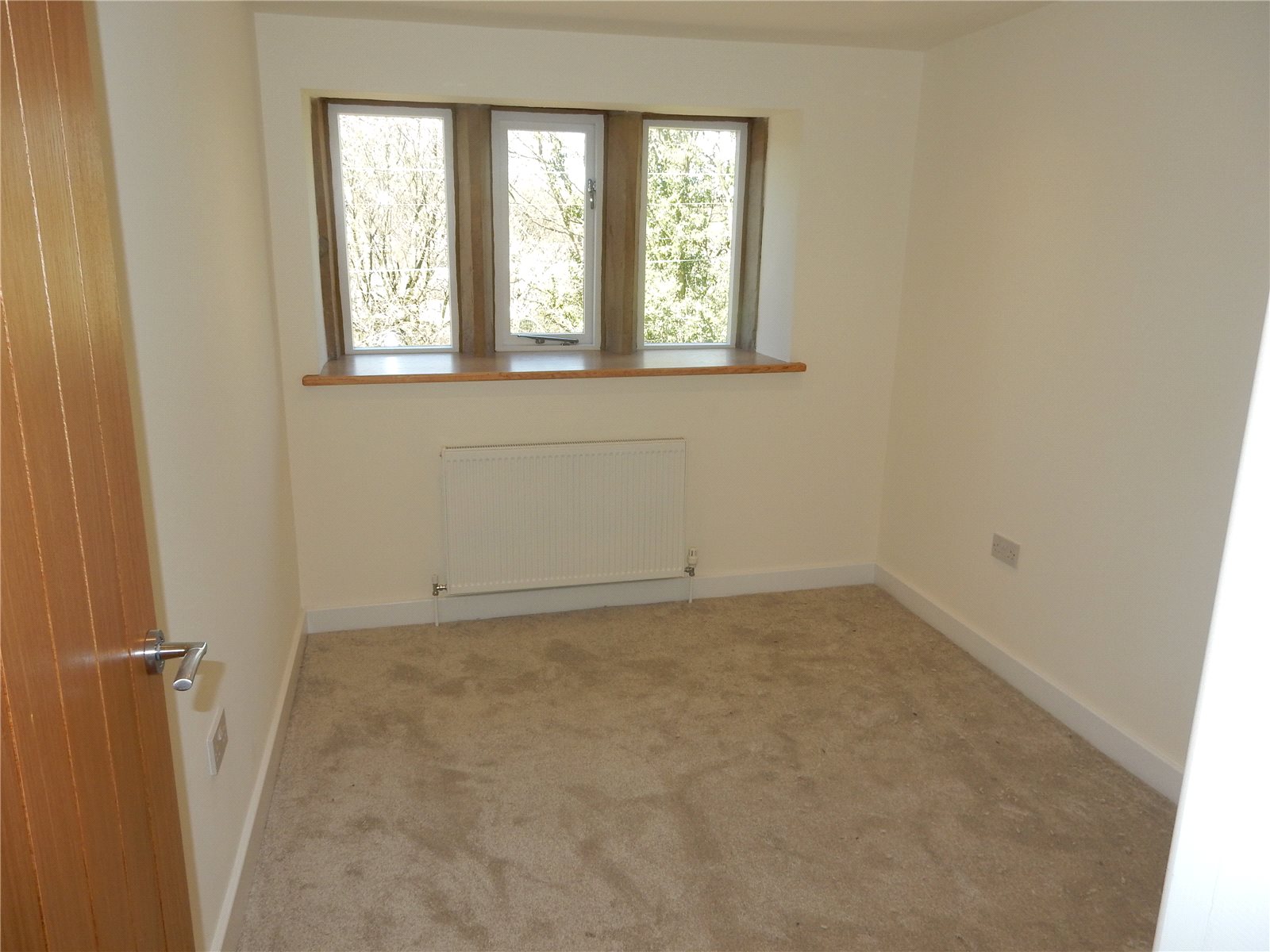 Whitegates Huddersfield 2 Bedroom House Sstc In Dock Hill