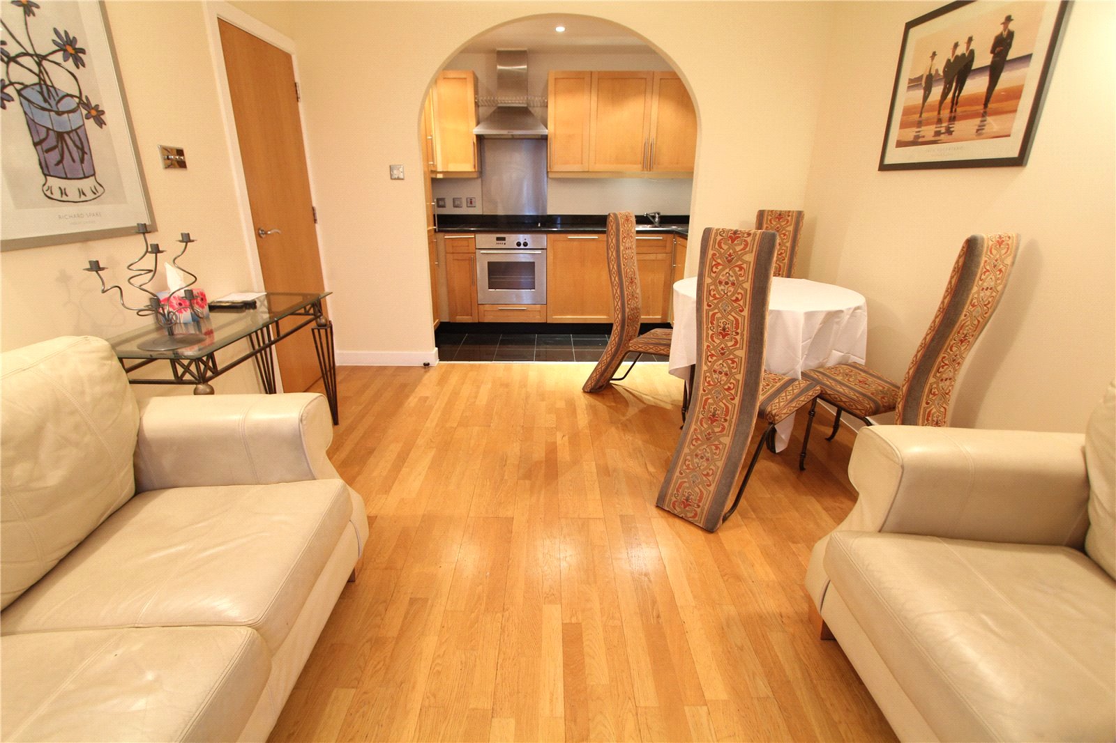 Ellis & Co Harrow 2 bedroom Flat To Let in Platinum House ...