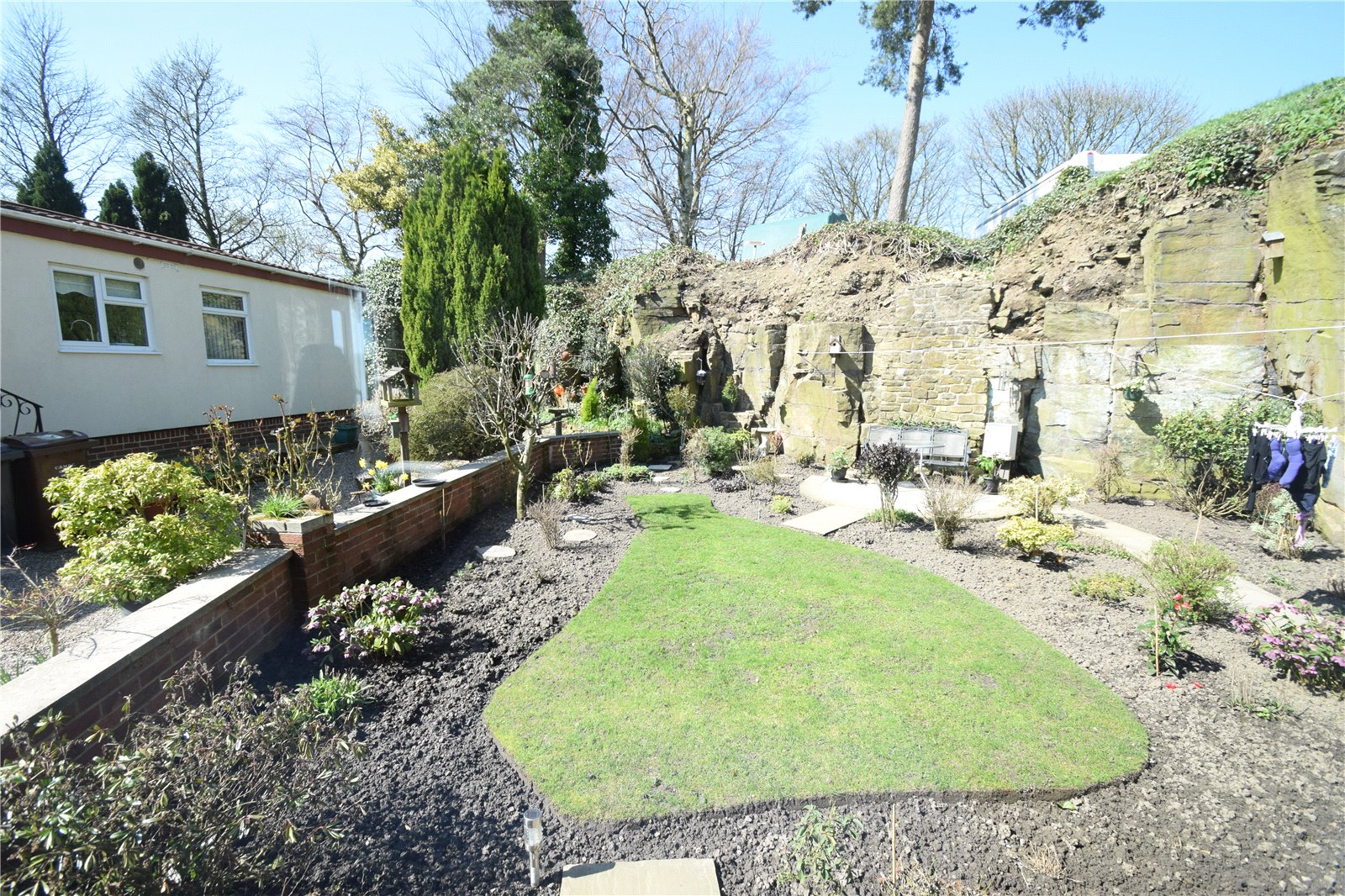 Whitegates Keighley 2 bedroom House for sale in Cringles Park Silsden