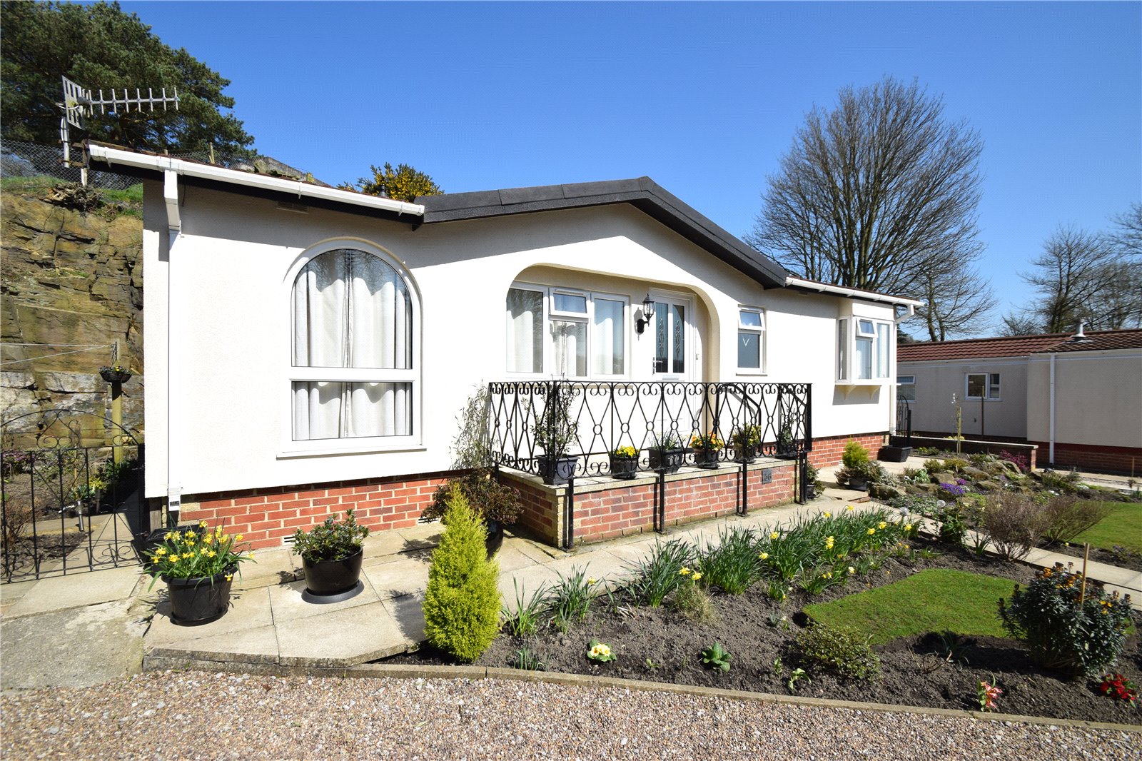 Whitegates Keighley 2 bedroom House for sale in Cringles Park Silsden