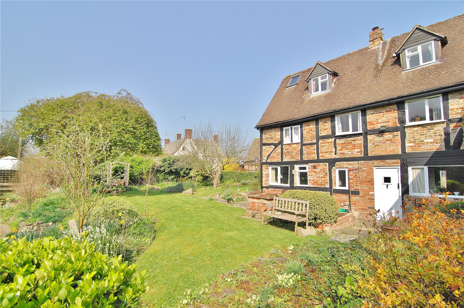 Parkers Stroud 3 bedroom House for sale in Churchend, Eastington