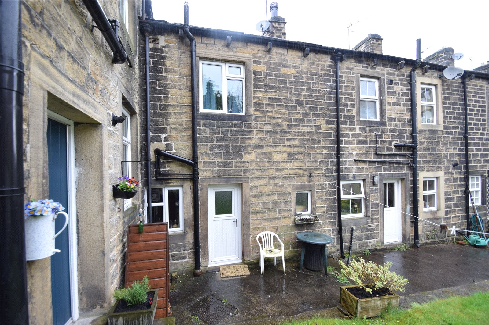 Whitegates Keighley 2 bedroom House for sale in High Street Sutton In