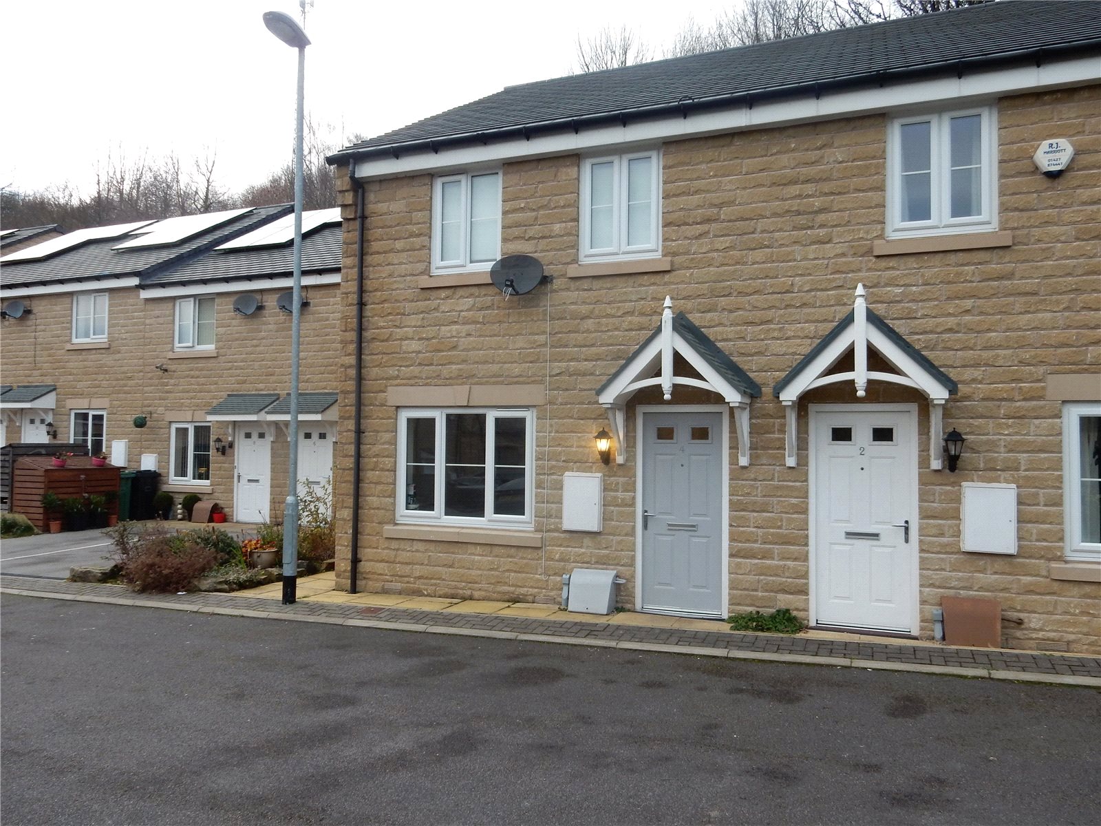 Whitegates Huddersfield 3 bedroom House To Let in Mill View Milnsbridge Huddersfield