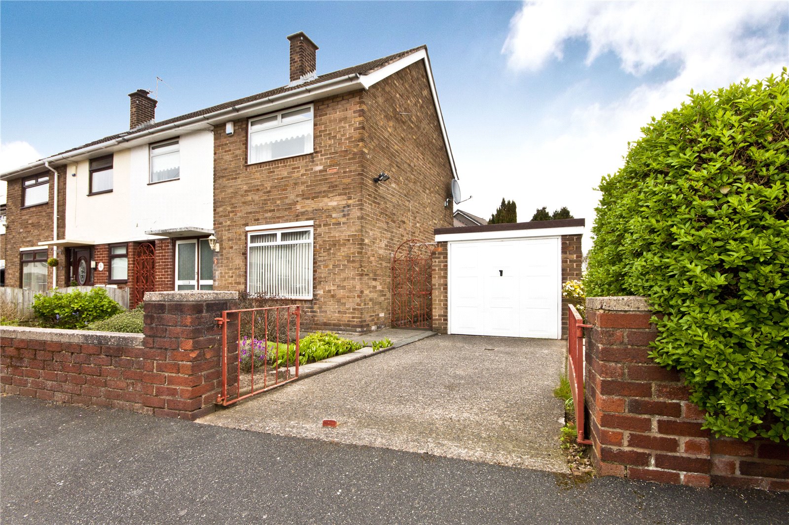 Whitegates Woolton 3 bedroom House for sale in Pendleton Green