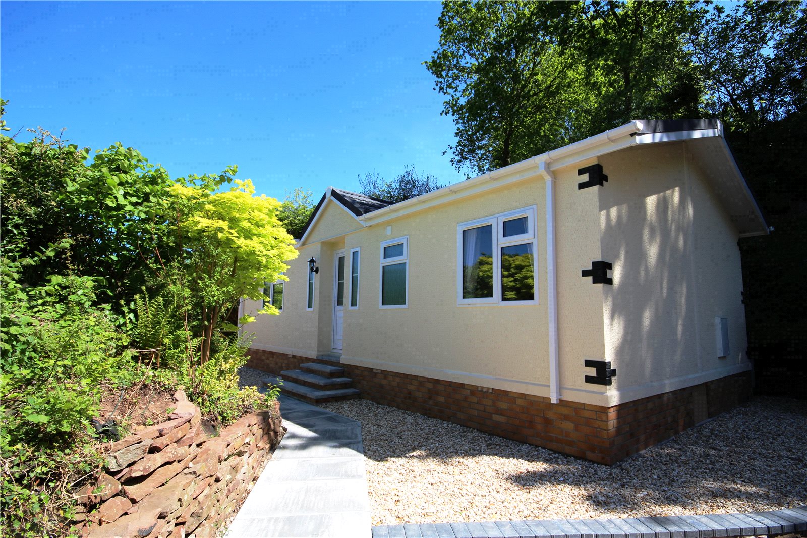 CJ Hole Downend 2 bedroom House for sale in Cleevewood Park Cleeve Wood