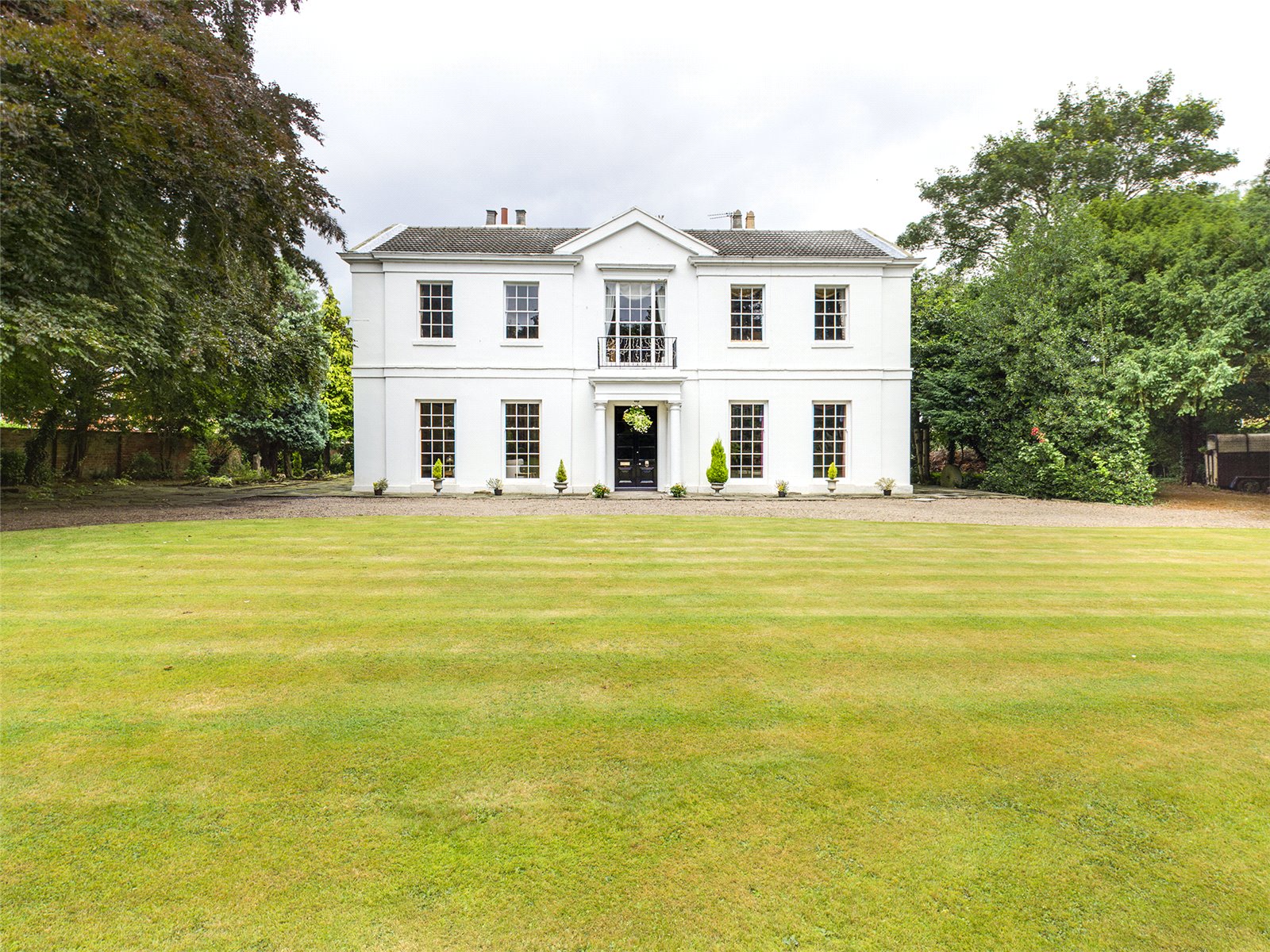 Whitegates Doncaster 7 bedroom House SSTC in Beltoft, Doncaster