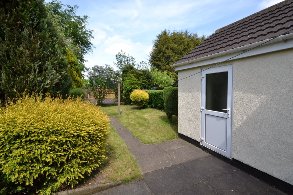 Martin & Co Leicester 3 bedroom SemiDetached House Let in Beaumont