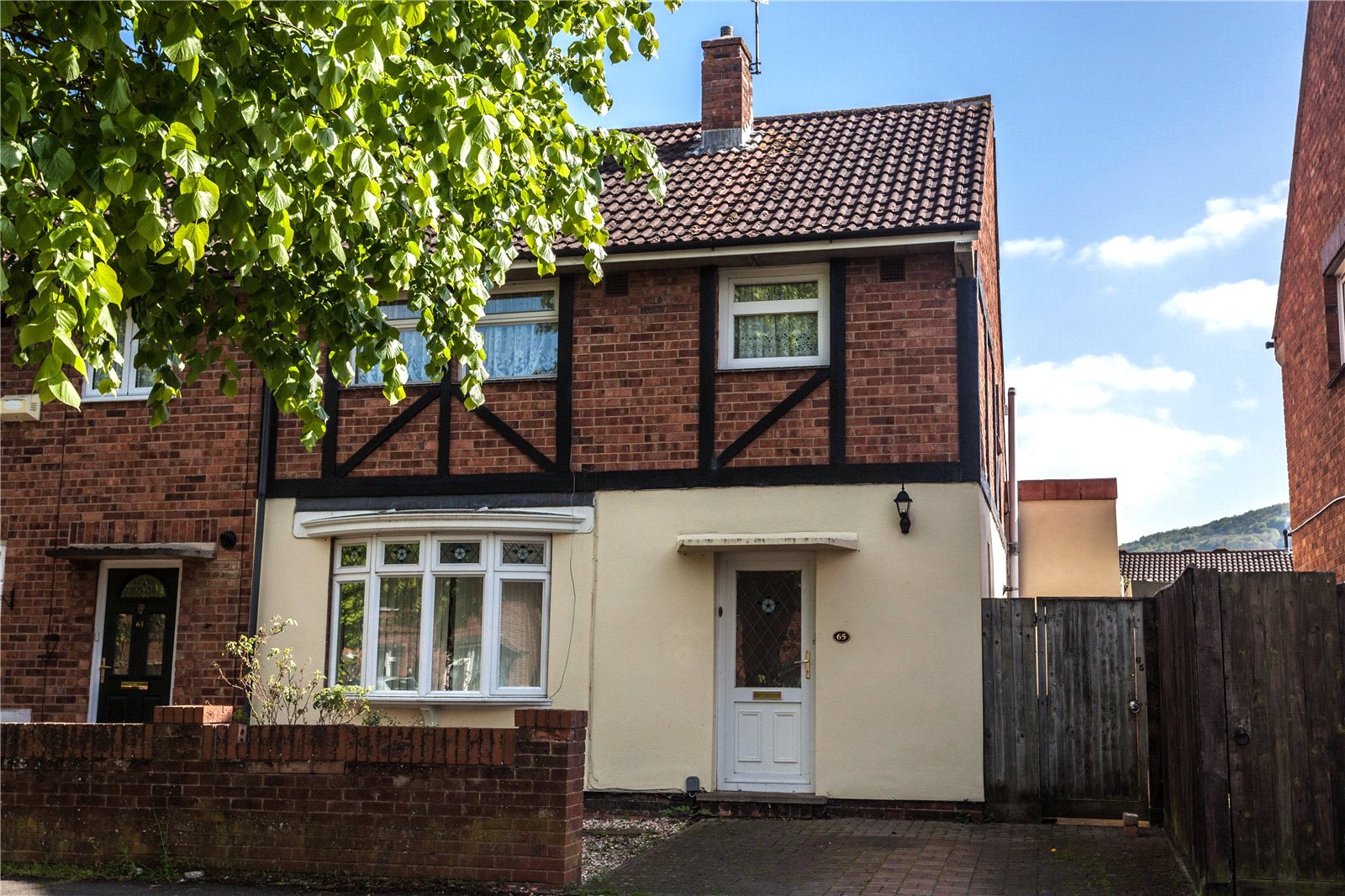 CJ Hole Hucclecote 3 bedroom House for sale in Moorfield Road