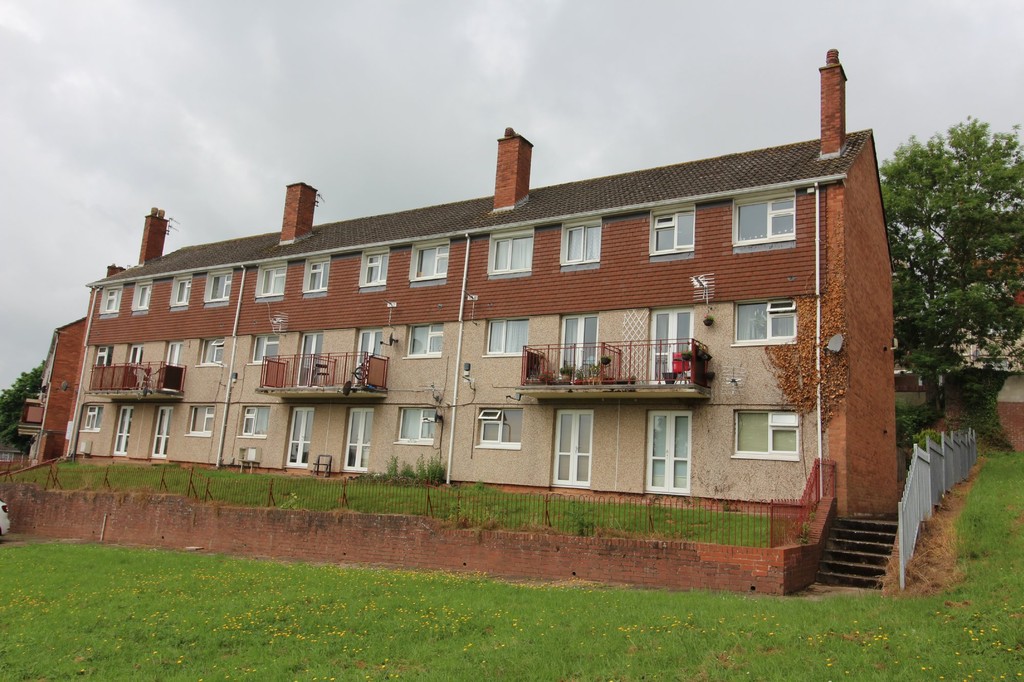 Martin & Co Exeter 2 bedroom Apartment Let in Redhills, Exeter