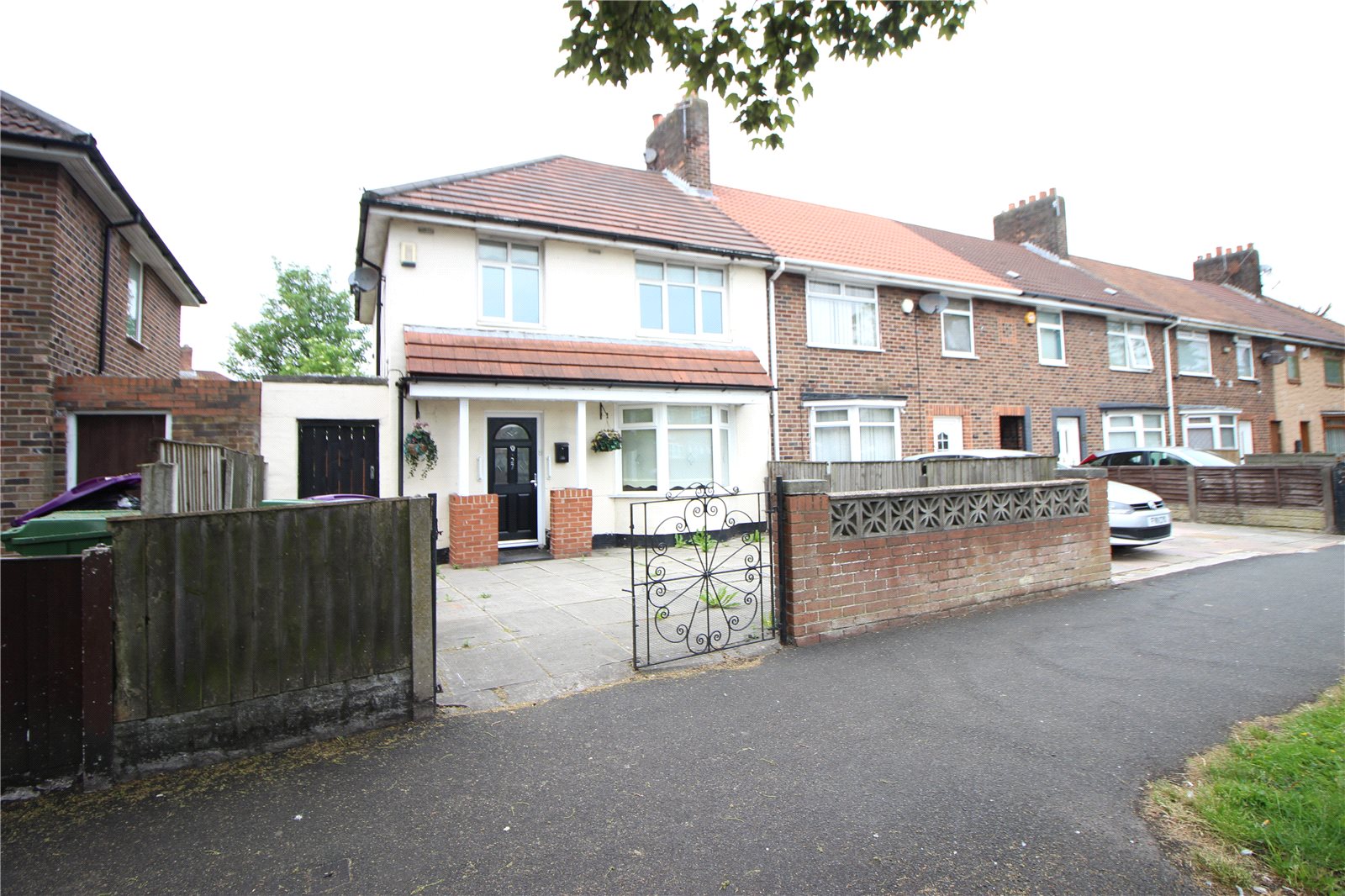 Whitegates Huyton 3 bedroom House for sale in Finch Lane Knotty Ash