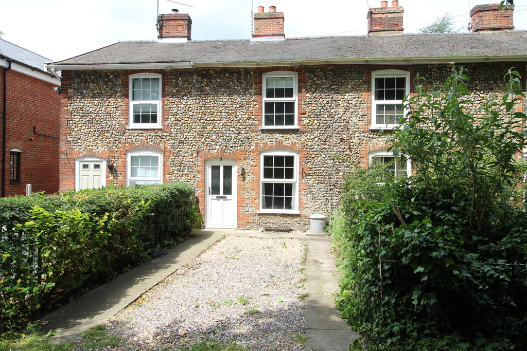 Martin & Co Bury St Edmunds 2 bedroom Cottage Let in Bury St Edmunds