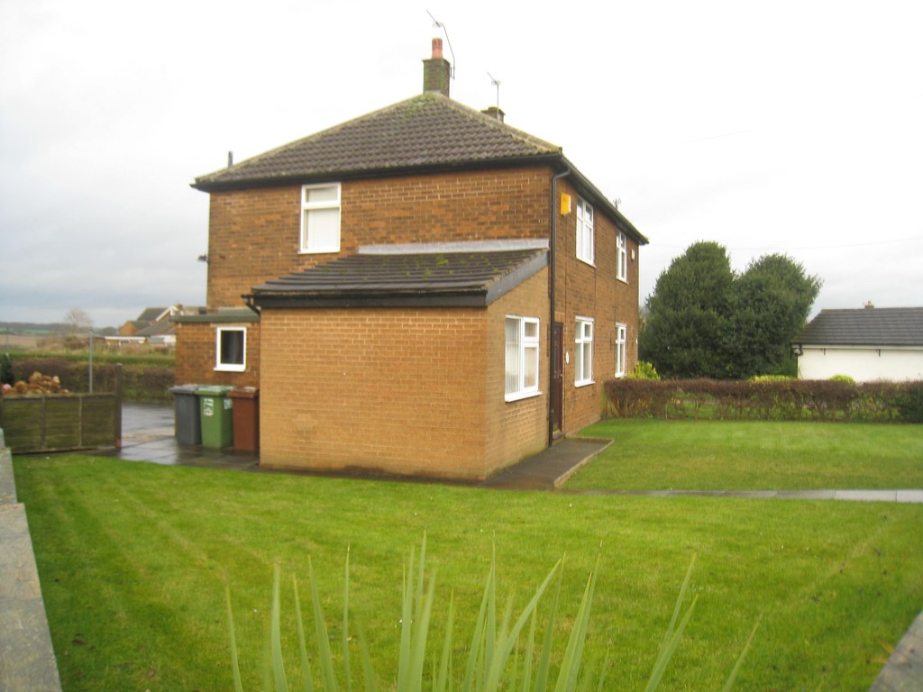 Martin & Co Roundhay 2 bedroom SemiDetached House Let in Carrfield