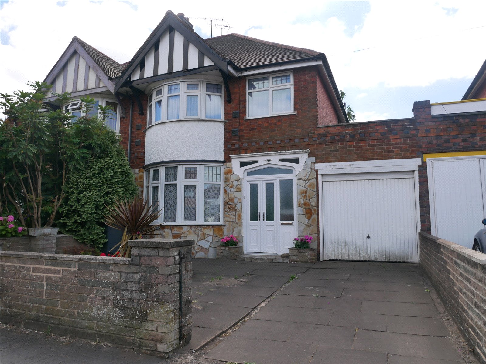 3 Bedroom House For Sale In Leicester