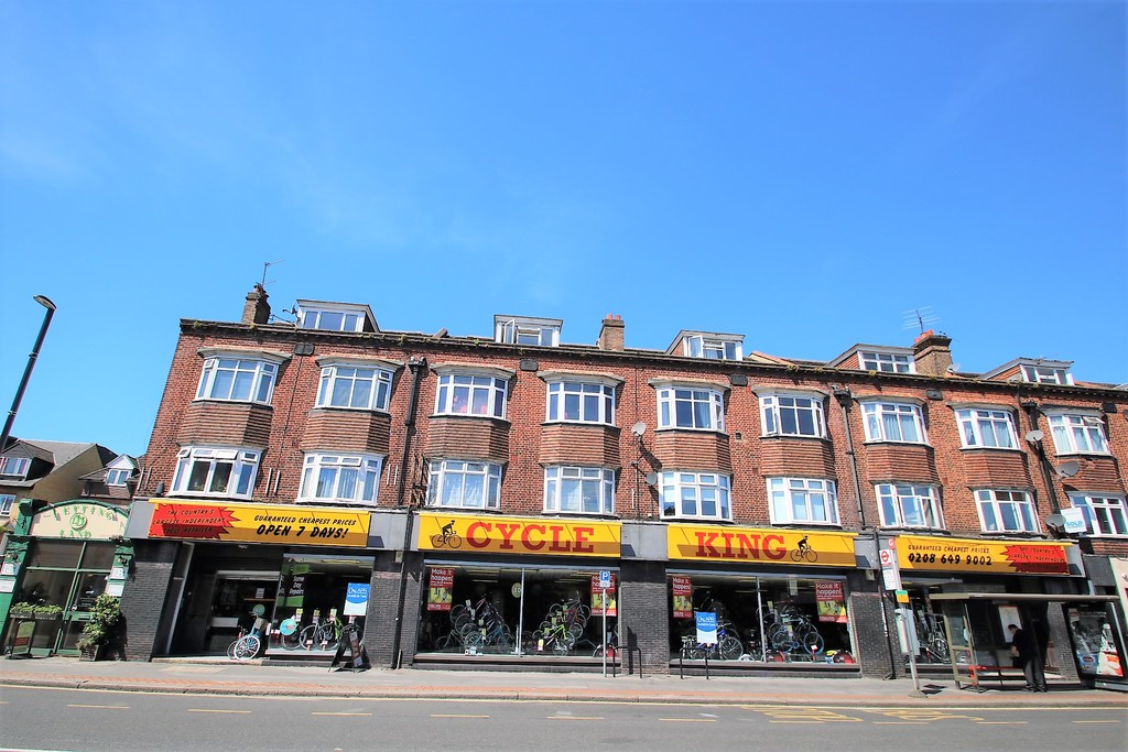 Martin & Co Croydon 2 bedroom Flat Let in Queens Mansions , 34B