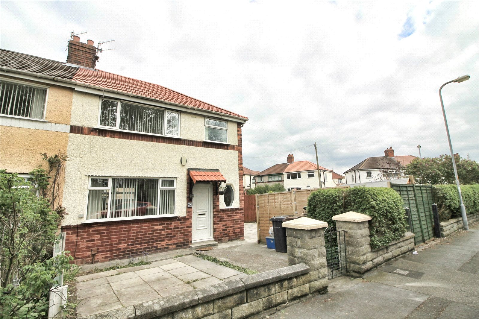 Whitegates Sefton 3 bedroom House For Sale in Beach Road, Litherland