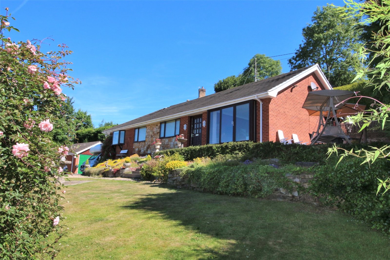 Whitegates Wrexham 4 bedroom Bungalow For Sale in Middle Road