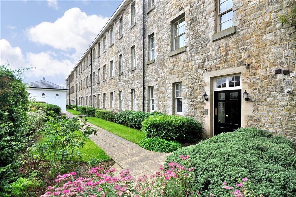 Martin & Co Maidstone 2 bedroom Apartment Let in St Andrews Park, Maidstone