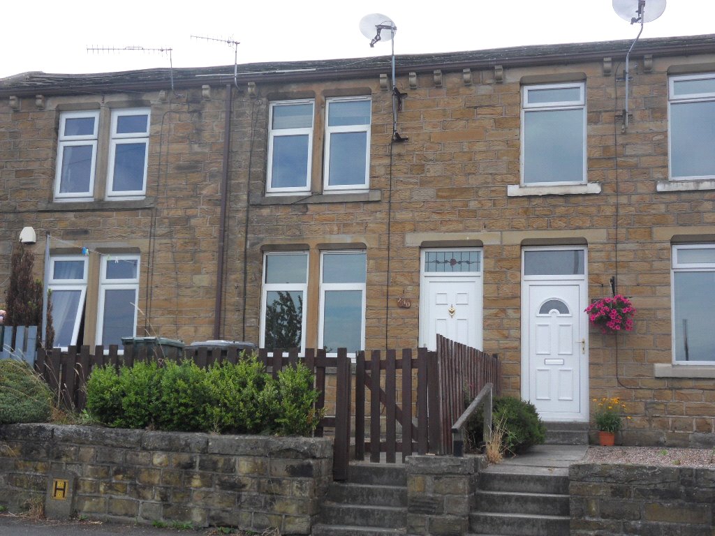Whitegates Dewsbury 2 bedroom House To Let in Commonside Batley West Yorkshire