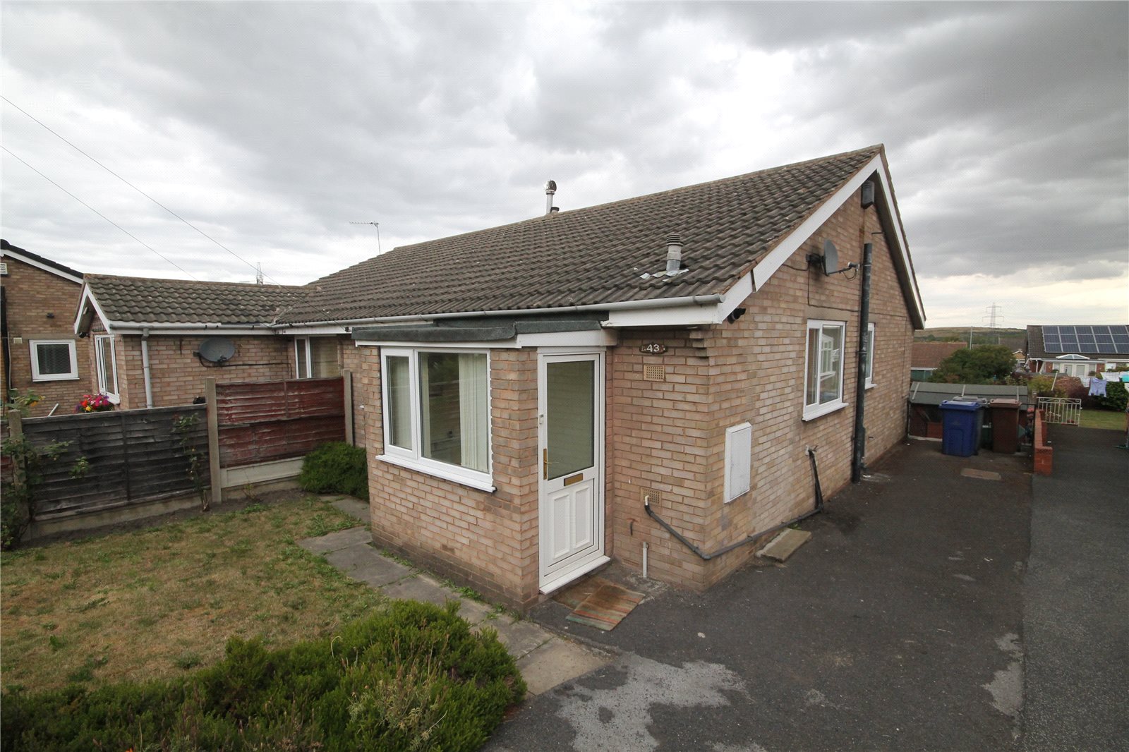 Whitegates Barnsley 2 bedroom Bungalow SSTC in Wood Lane Carlton