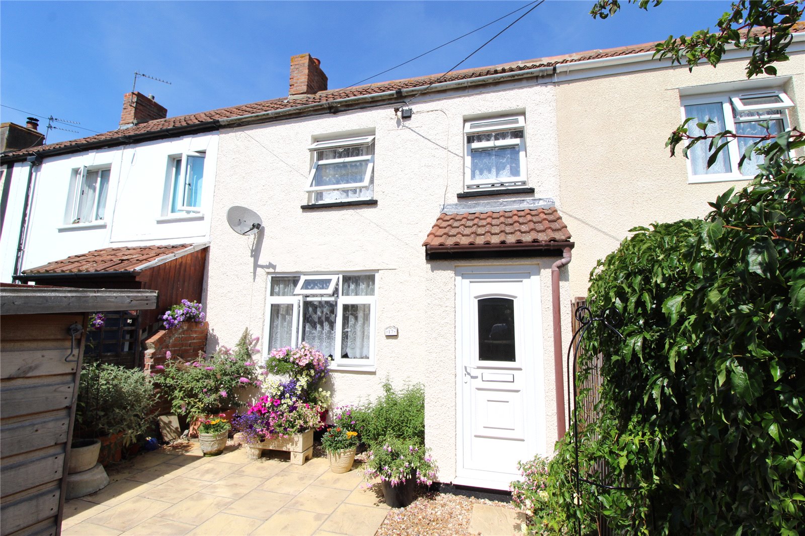 CJ Hole Burnham-on-Sea 2 bedroom Cottage SSTC in Victoria 