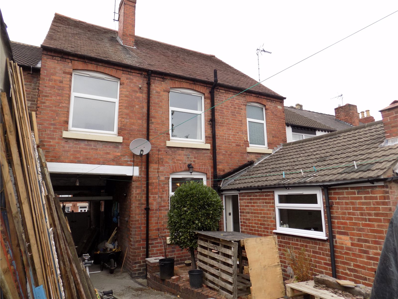 Whitegates Heanor 4 bedroom House SSTC in Park Street, Heanor, Derbyshire