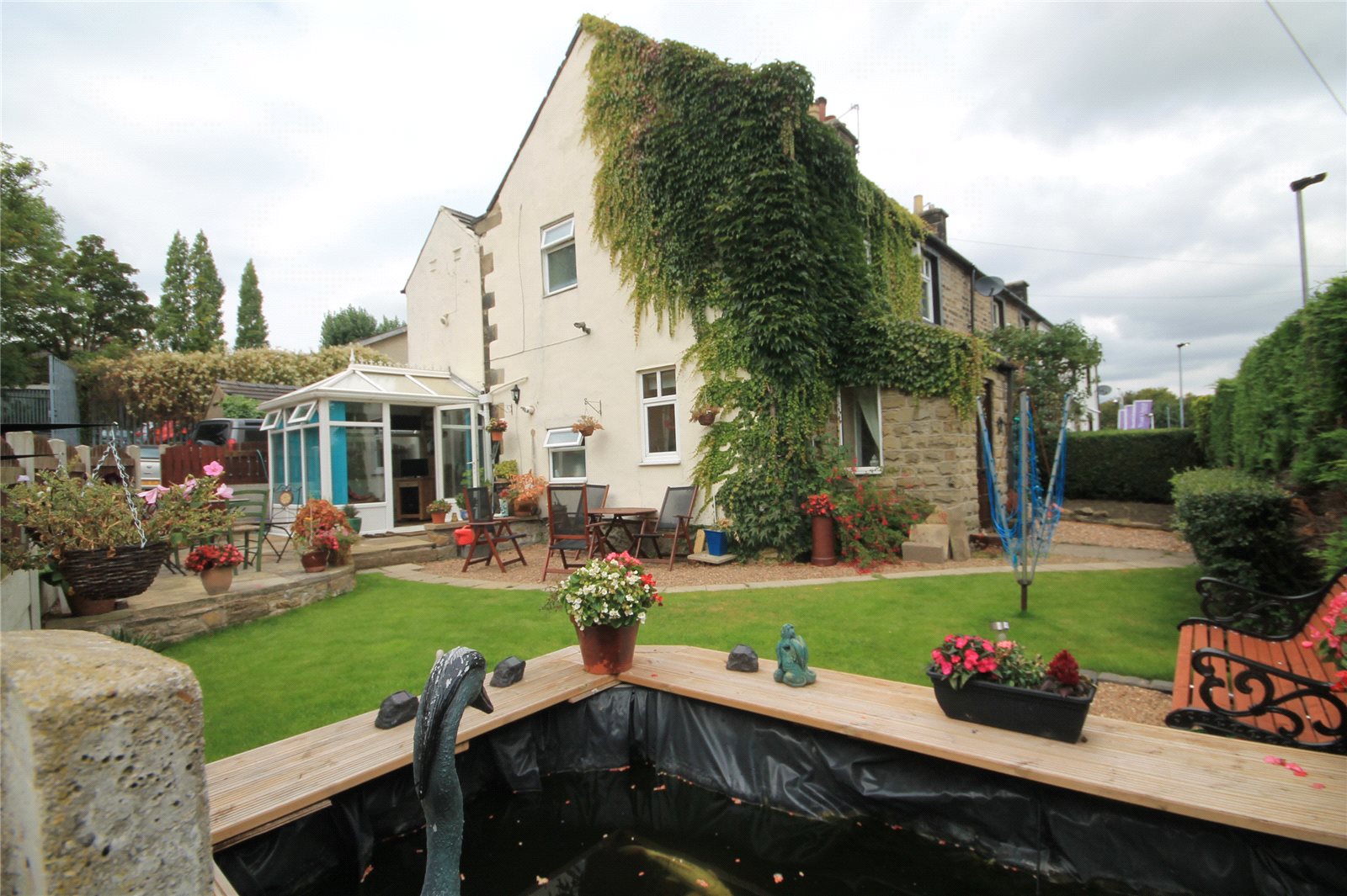 Whitegates Barnsley 3 Bedroom Cottage For Sale In Huddersfield