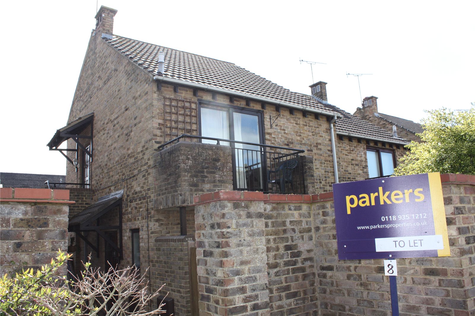 Parkers Reading 1 bedroom Flat Let Agreed in Maiden Place Lower Earley Reading